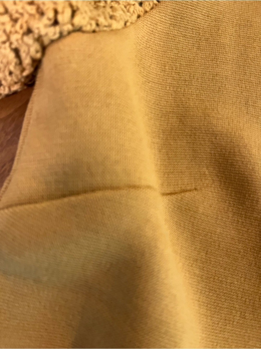 Dalton Vintage Short-Sleeve Virgin Wool Belted Sweater with crotchet sleeves 8 - Picture 7 of 10